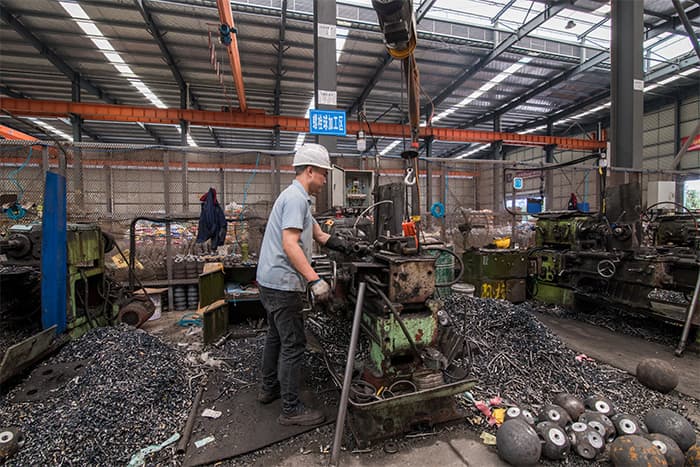 灵武水泥厂网架安装